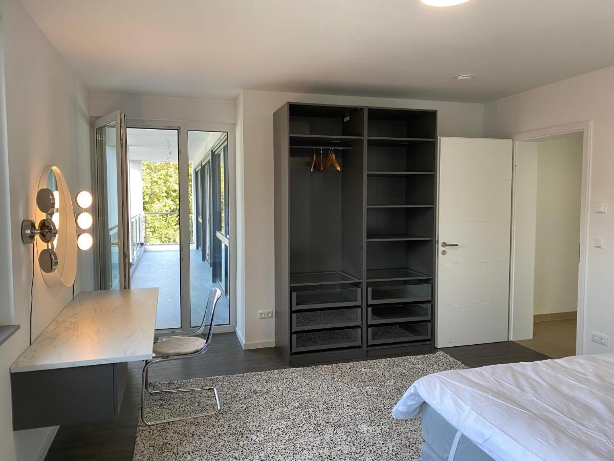 Valley Of Business Frankfurt-airport - Black Label Penthouse Apartment *